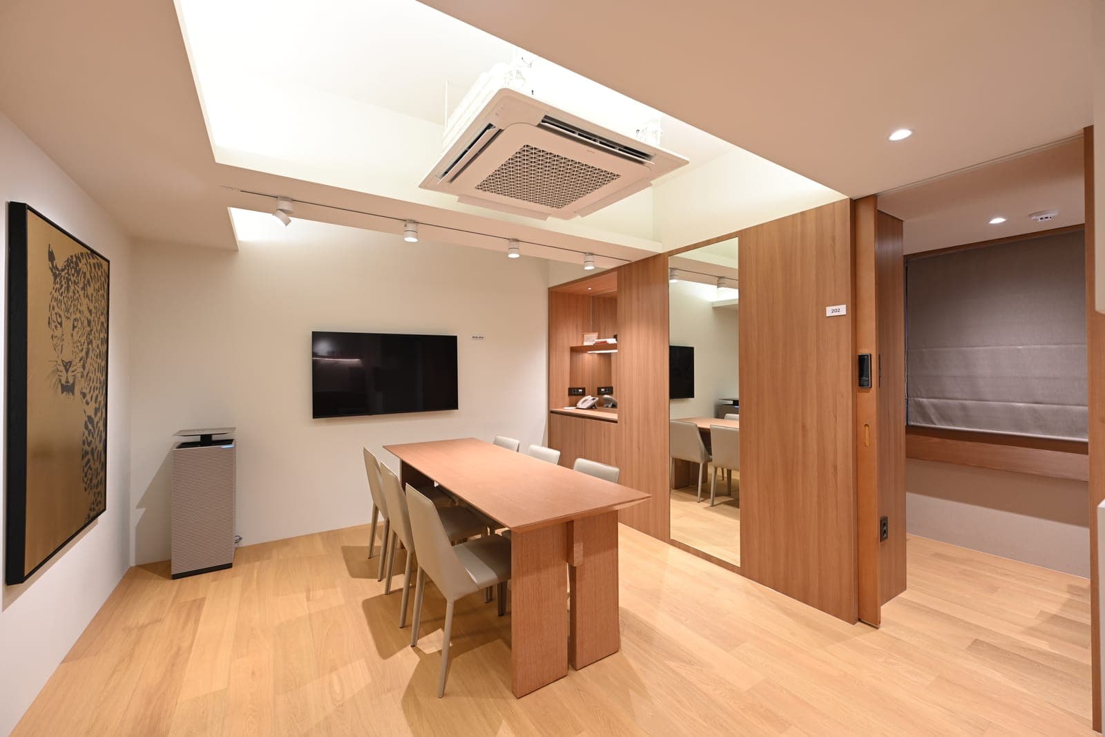 HAN SUITE SEOUL 201호 사진 1